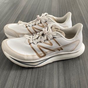 New Balance Fuel Cell Rebel